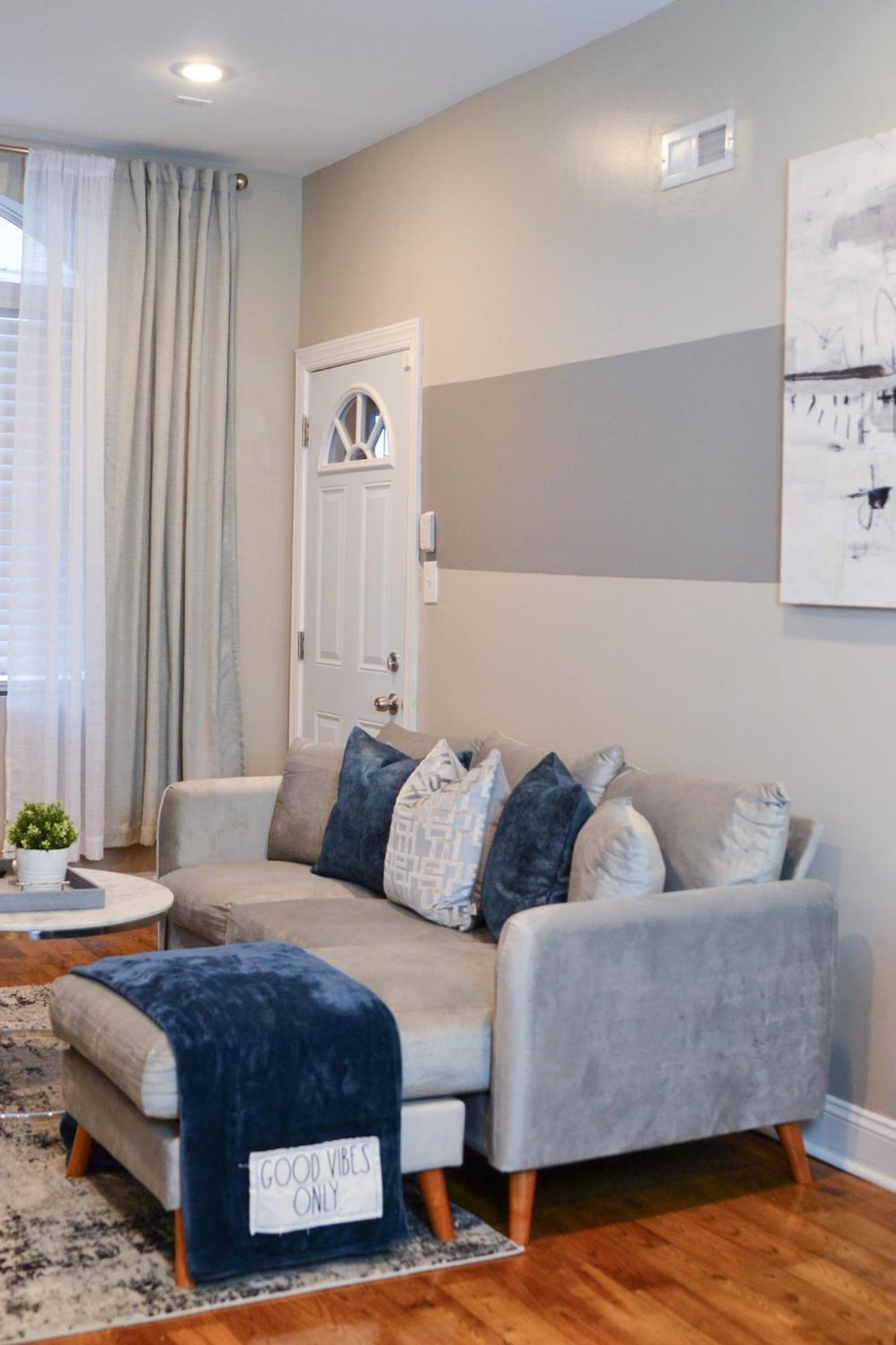 Beautiful Irving Two Bedroom Apartment *